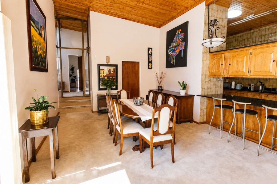 4 Bedroom Property for Sale in Heuwelsig Free State